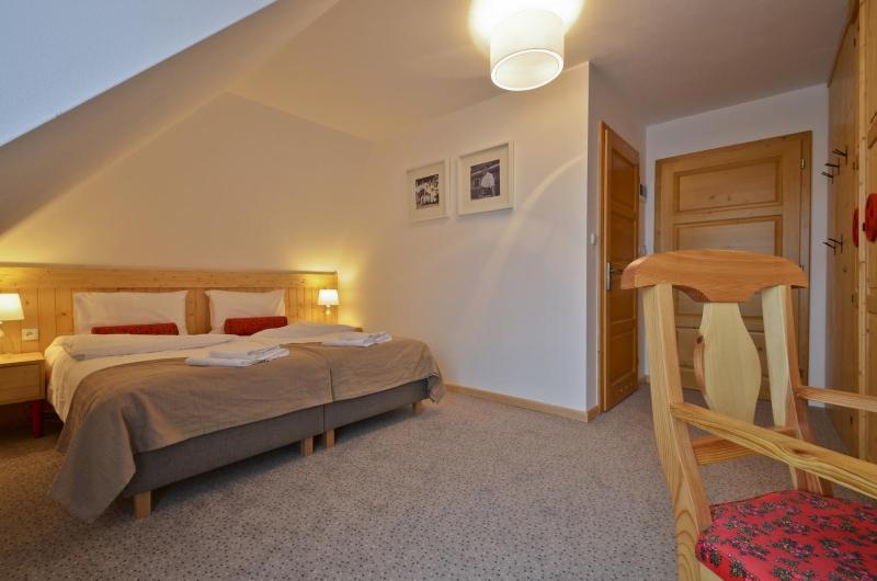 Twin Room image 2