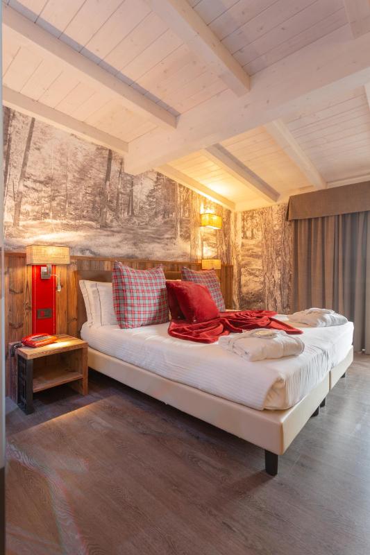 Suite with Balcony image 3