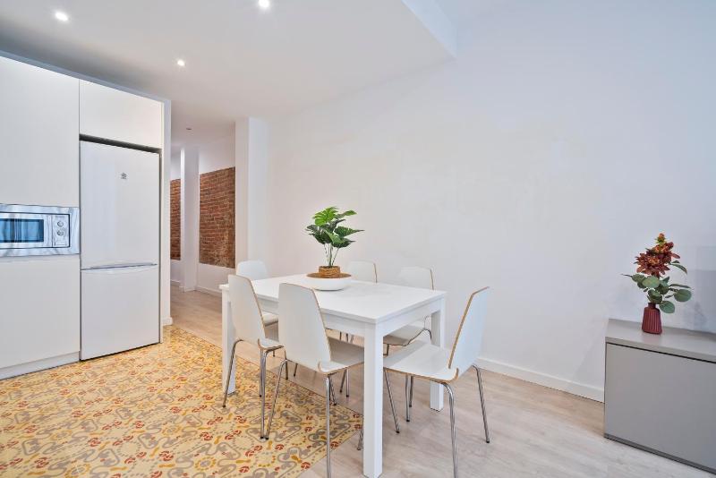 BcnStop Sant Pau Suites - image 4