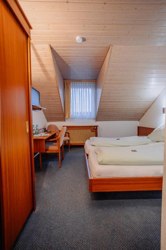 Double Room with Private Bathroom image 2
