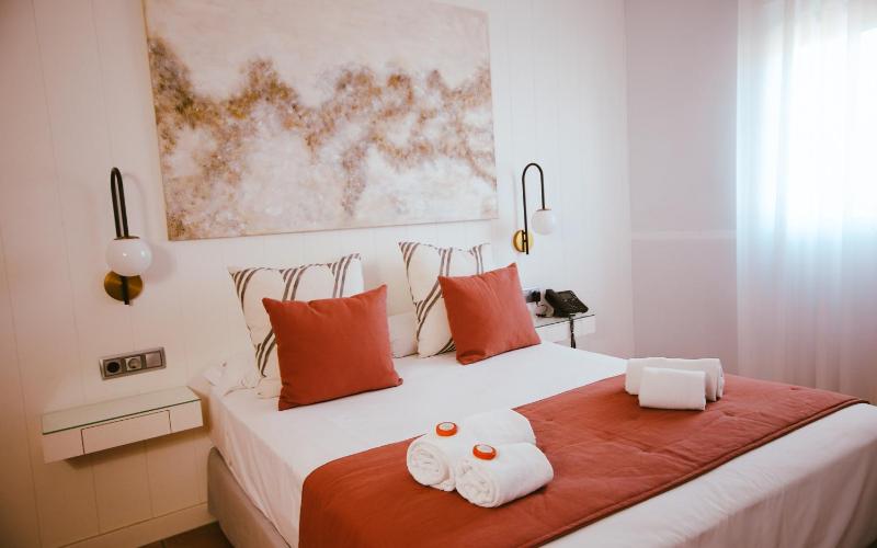 Double Room with Parking image 4