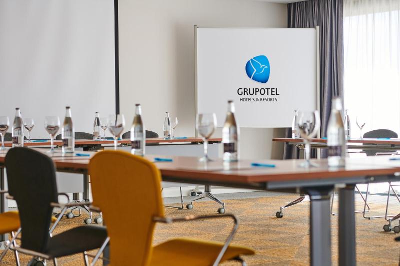 Grupotel Playa de Palma Suites & Spa - image 15