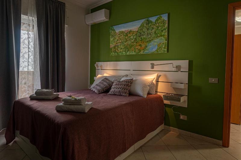 Renza House Chiaia - image 6