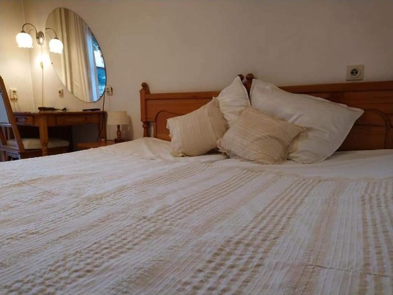 Superior Double Room with Free Secured Parking image 4