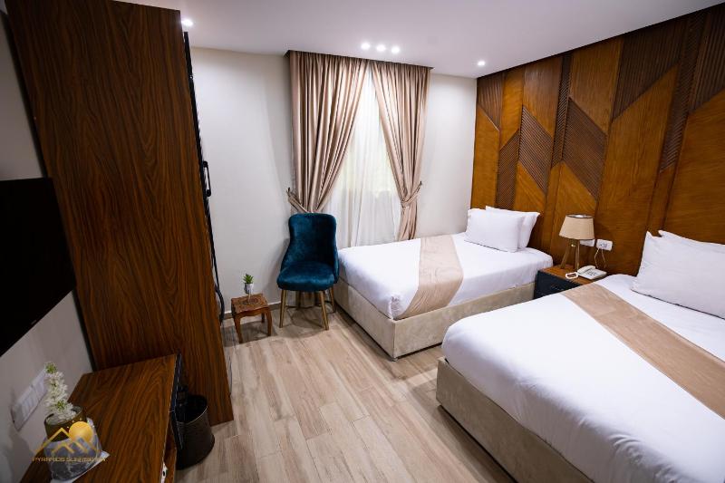 Standard Double or Twin Room image 1