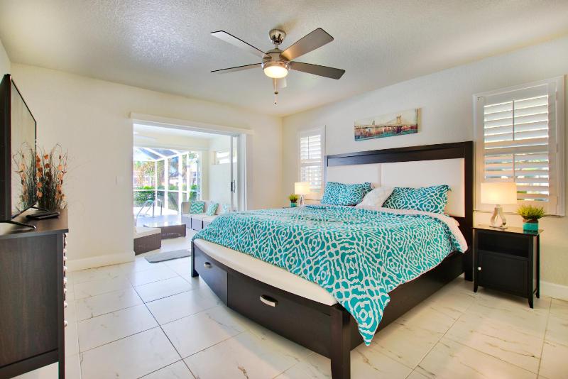 VILLA FOUR PALMS - 3 BEDS - 2 BATHS - 6 GUESTS - GULF ACCESS & POOL - INCL.10% OFF BOAT RENTAL - image 16