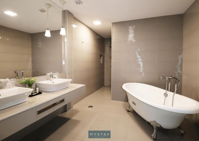 Suite image 2