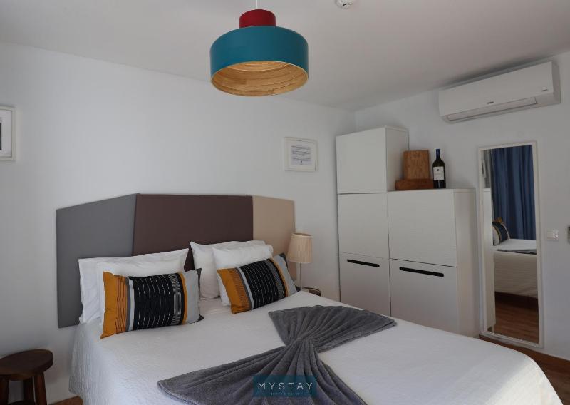 Double Room image 3