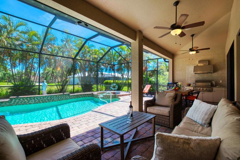 VILLA MIRACLE - 4 BEDS - 2 BATHS - 8 GUESTS - POOL/SPA - INCL. 10% OFF BOAT RENTAL - image 11
