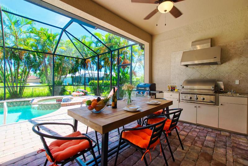 VILLA MIRACLE - 4 BEDS - 2 BATHS - 8 GUESTS - POOL/SPA - INCL. 10% OFF BOAT RENTAL - image 35