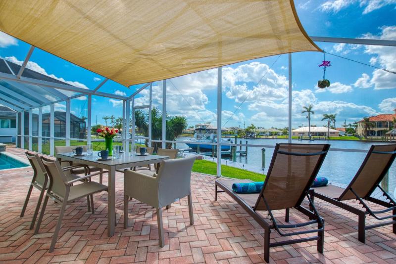 VILLA MIKADO - 3 BEDS - 3 BATHS - 6 GUESTS - GULF ACCESS & POOL/SPA - BOAT - image 42