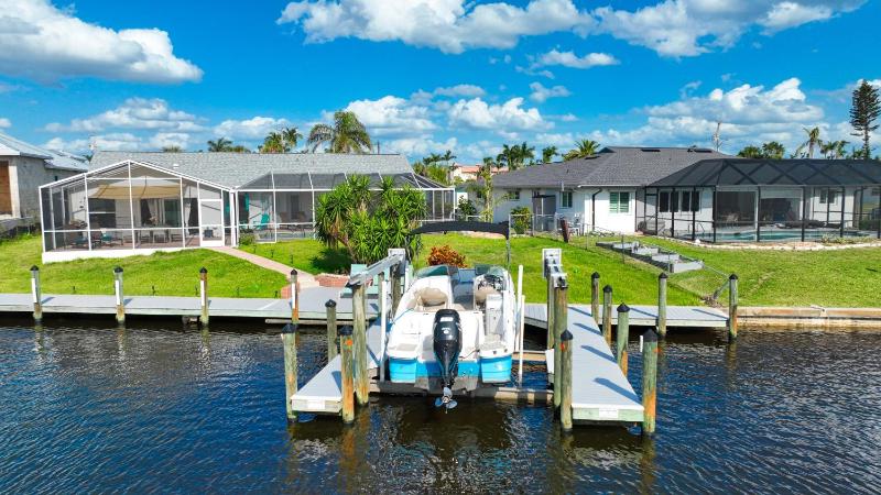 VILLA MIKADO - 3 BEDS - 3 BATHS - 6 GUESTS - GULF ACCESS & POOL/SPA - BOAT - image 26