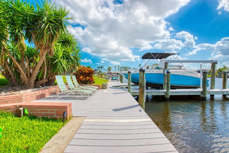 VILLA MIKADO - 3 BEDS - 3 BATHS - 6 GUESTS - GULF ACCESS & POOL/SPA - BOAT - image 45