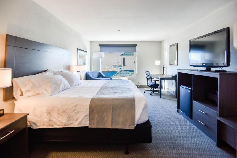 King Room image 2