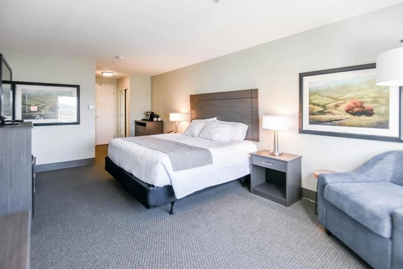 King Room image 3