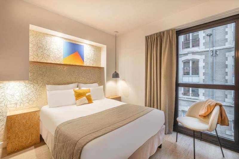 Superior Double Room image 4