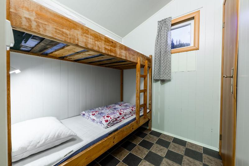 Quadruple Room with Shower image 4