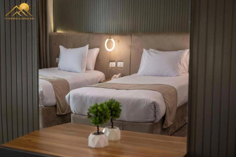 Deluxe Double or Twin Room image 1