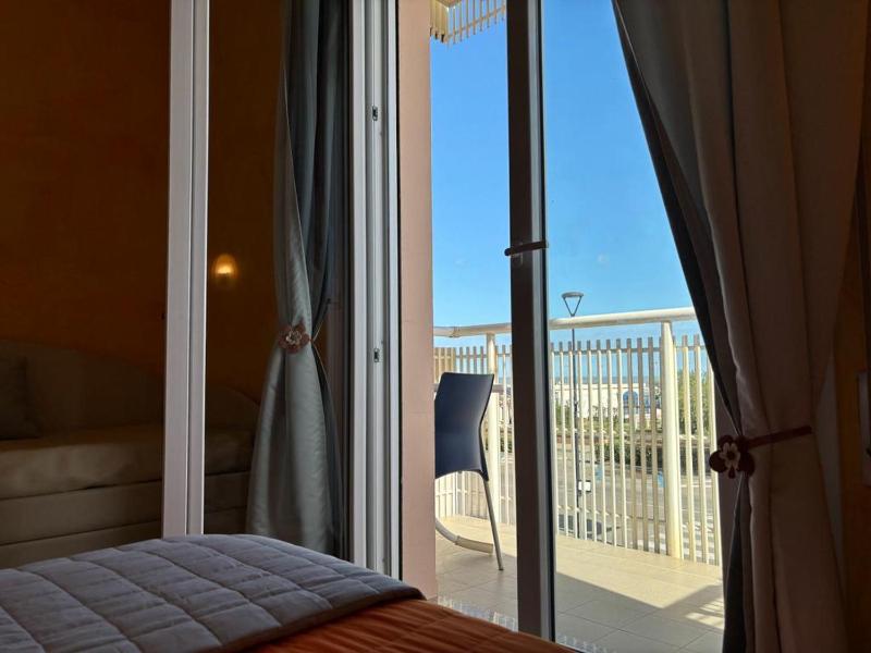 Apartment with Sea View image 3