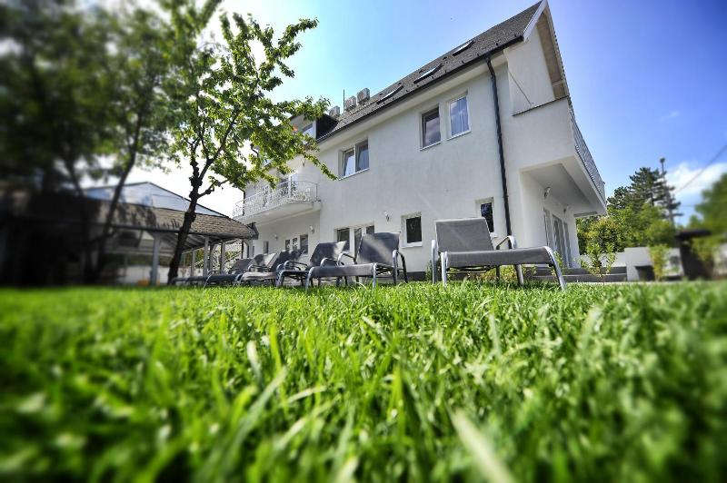 Premium One-Bedroom Apartment with Terrace or Balcony image 3