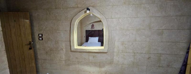 Queen House - image 6