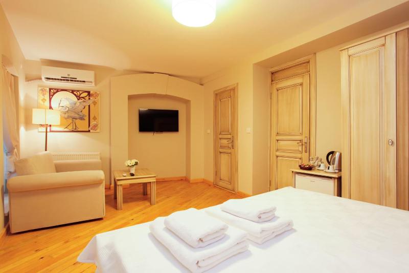 Junior Studio image 4