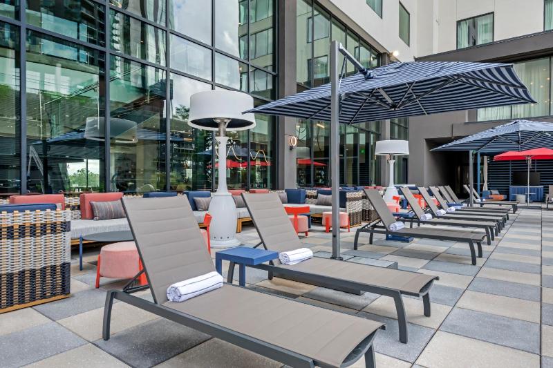 Cambria Hotel Austin Downtown - image 22