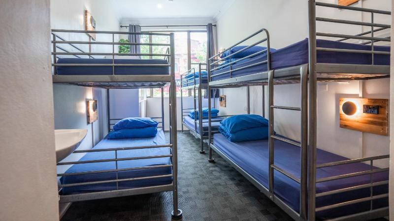 Bed in 6-Bed Mixed Dormitory Room image 1