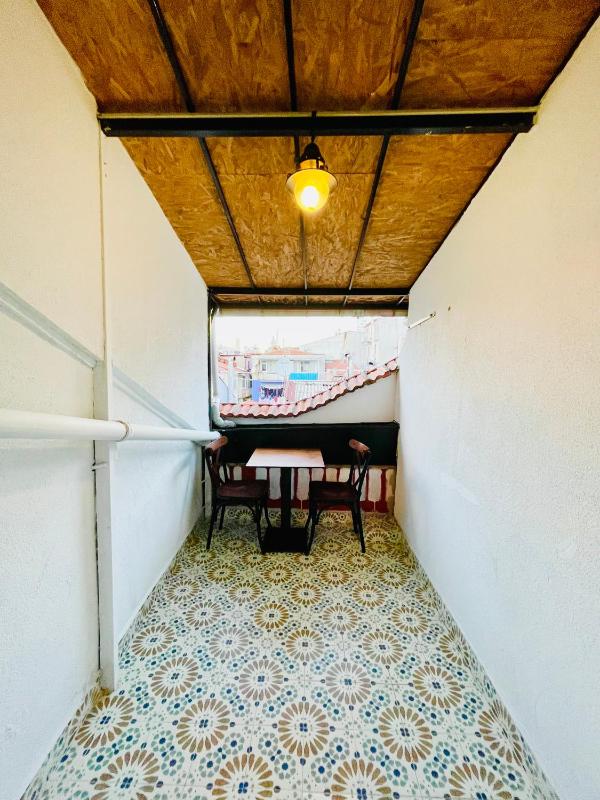 Classic Double Room with Balcony image 4