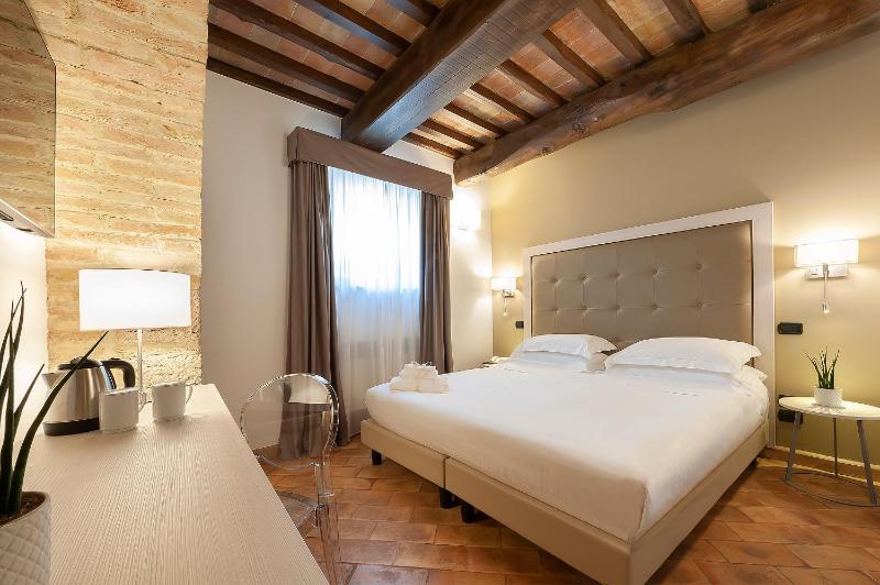 Double or Twin Room image 1