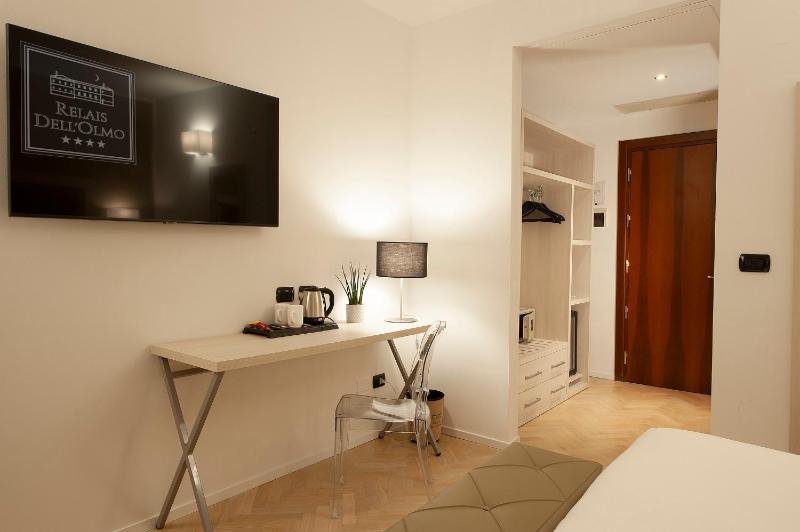 Superior Double Room image 3