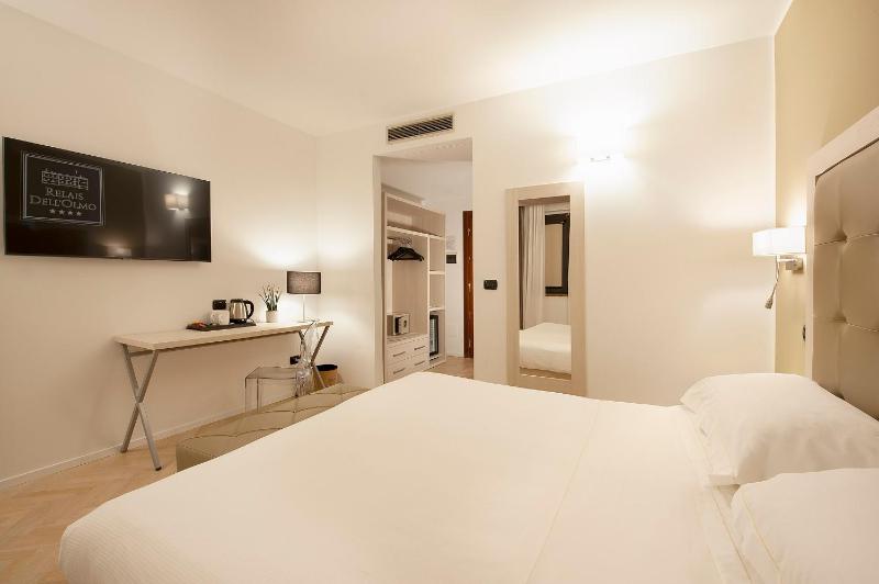 Superior Double Room image 4