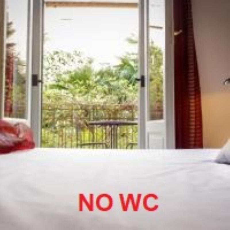 Double Room with Shared Bathroom image 1