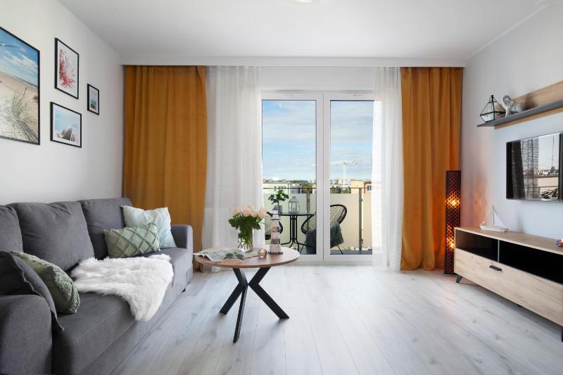 Elite Apartments Nadmorski Brzeźno - image 1