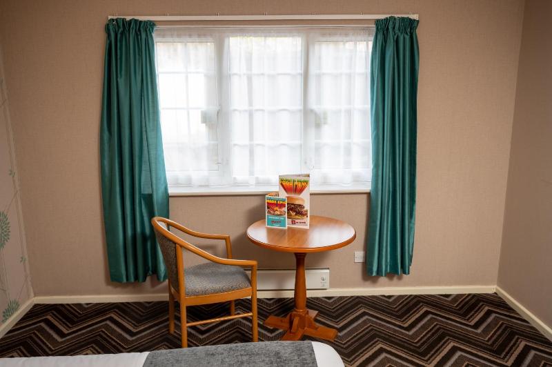 Superior Double Room image 3