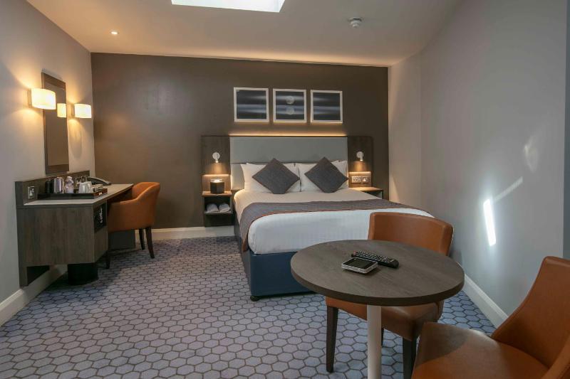 Executive Double Room image 4