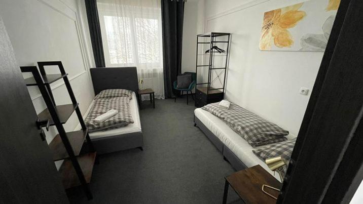 Apartment (4 Adults) image 2