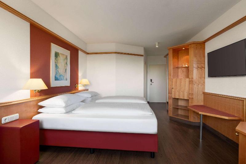 Comfort Plus Twin Room image 3