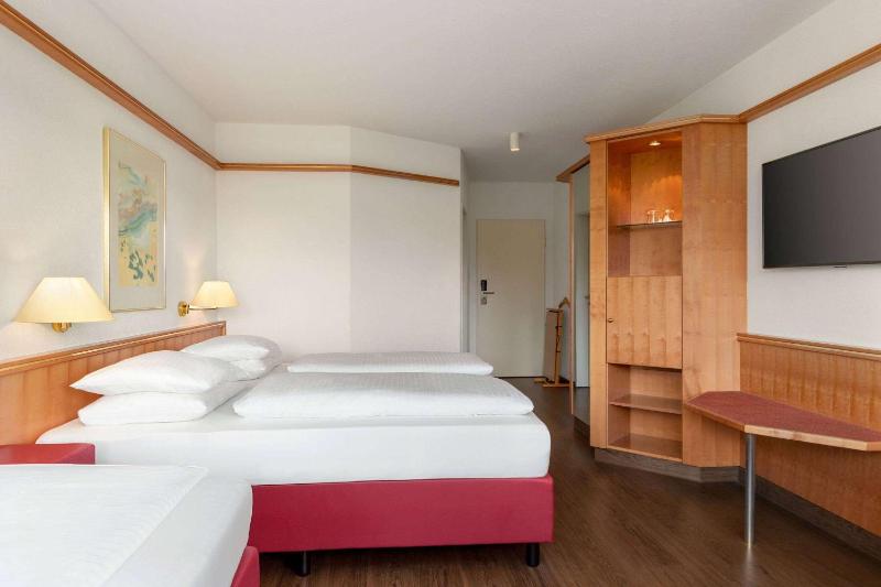 Lounge Plus Room image 3