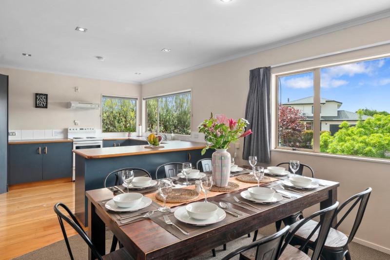 Lakewood Haven - Taupo Holiday Home - image 4