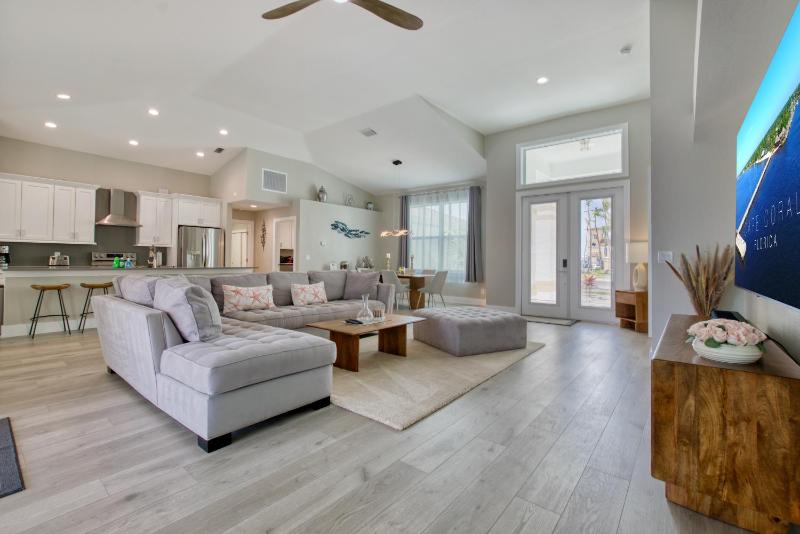 VILLA VANITY - 3 BEDS - 3 BATHS - 6 GUESTS - GULF ACCESS & POOL/SPA - INCL.10% OFF BOAT RENTAL - image 36