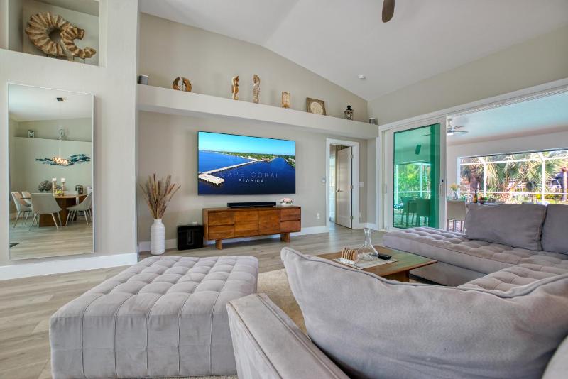 VILLA VANITY - 3 BEDS - 3 BATHS - 6 GUESTS - GULF ACCESS & POOL/SPA - INCL.10% OFF BOAT RENTAL - image 44