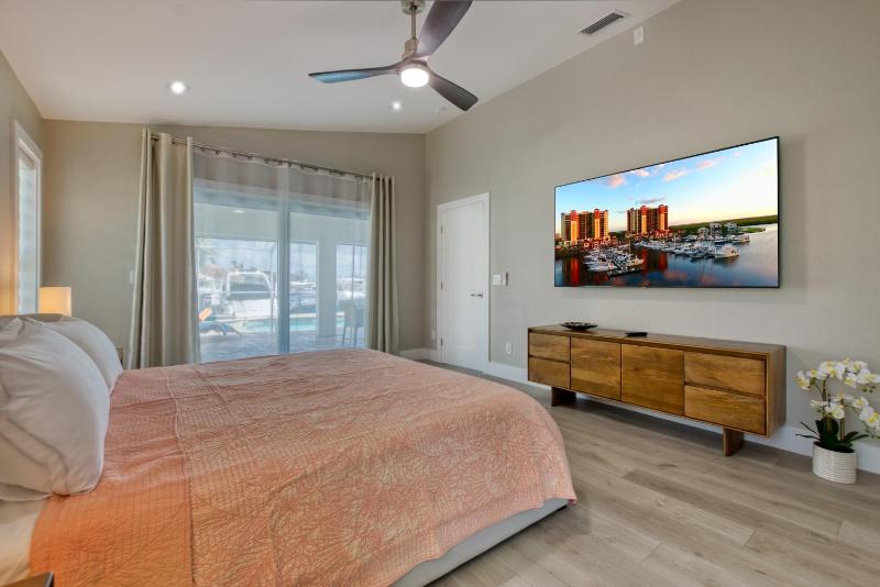 VILLA VANITY - 3 BEDS - 3 BATHS - 6 GUESTS - GULF ACCESS & POOL/SPA - INCL.10% OFF BOAT RENTAL - image 49