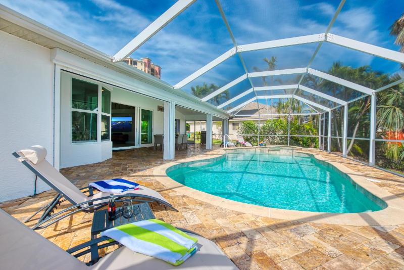 VILLA VANITY - 3 BEDS - 3 BATHS - 6 GUESTS - GULF ACCESS & POOL/SPA - INCL.10% OFF BOAT RENTAL - image 11