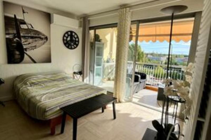 Cozy Family Nest with balcony and pool - image 9