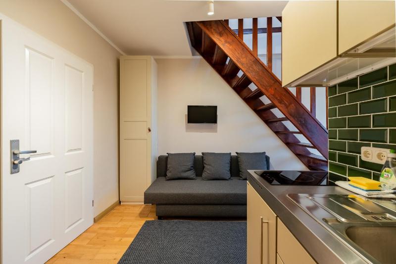 Studio - Split Level image 3