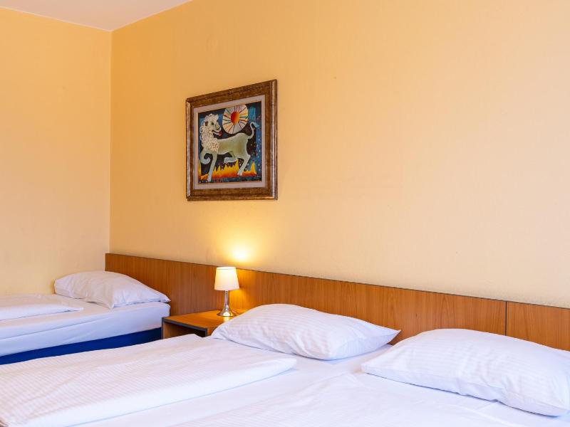 Good Morning Triple Room image 3