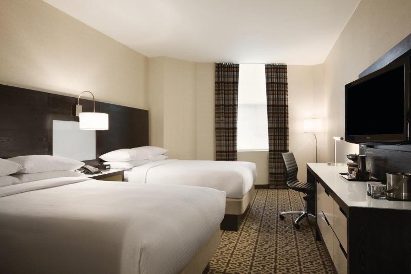 Double Room with Two Double Beds image 2