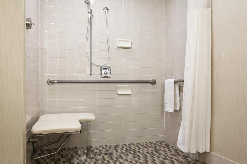 Double Room - Disability Access image 2
