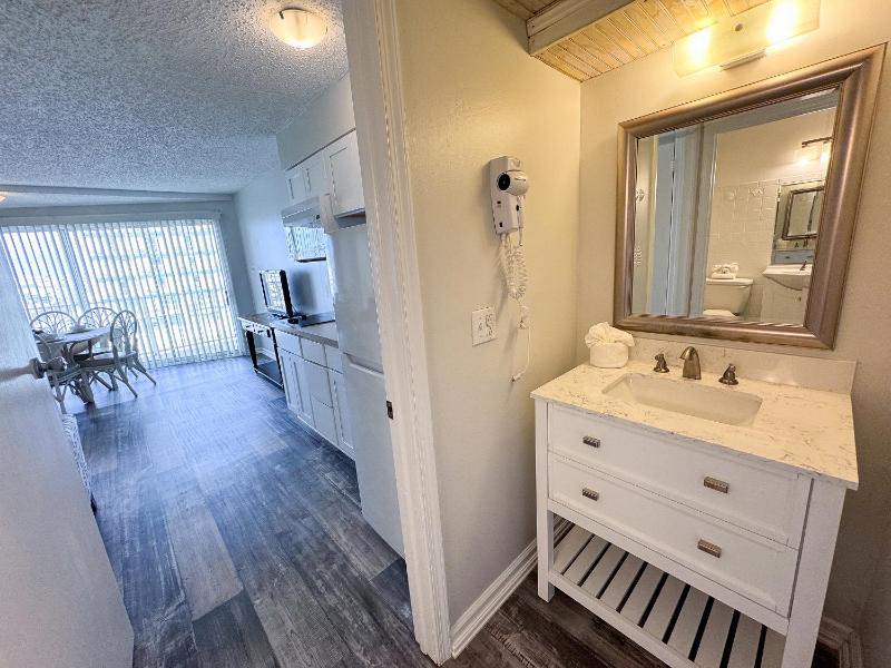 Family Room With Kitchenette image 3